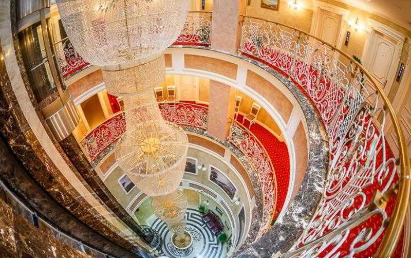 Boutique Hotel Buta Minsk Buitenkant foto The spiral staircase