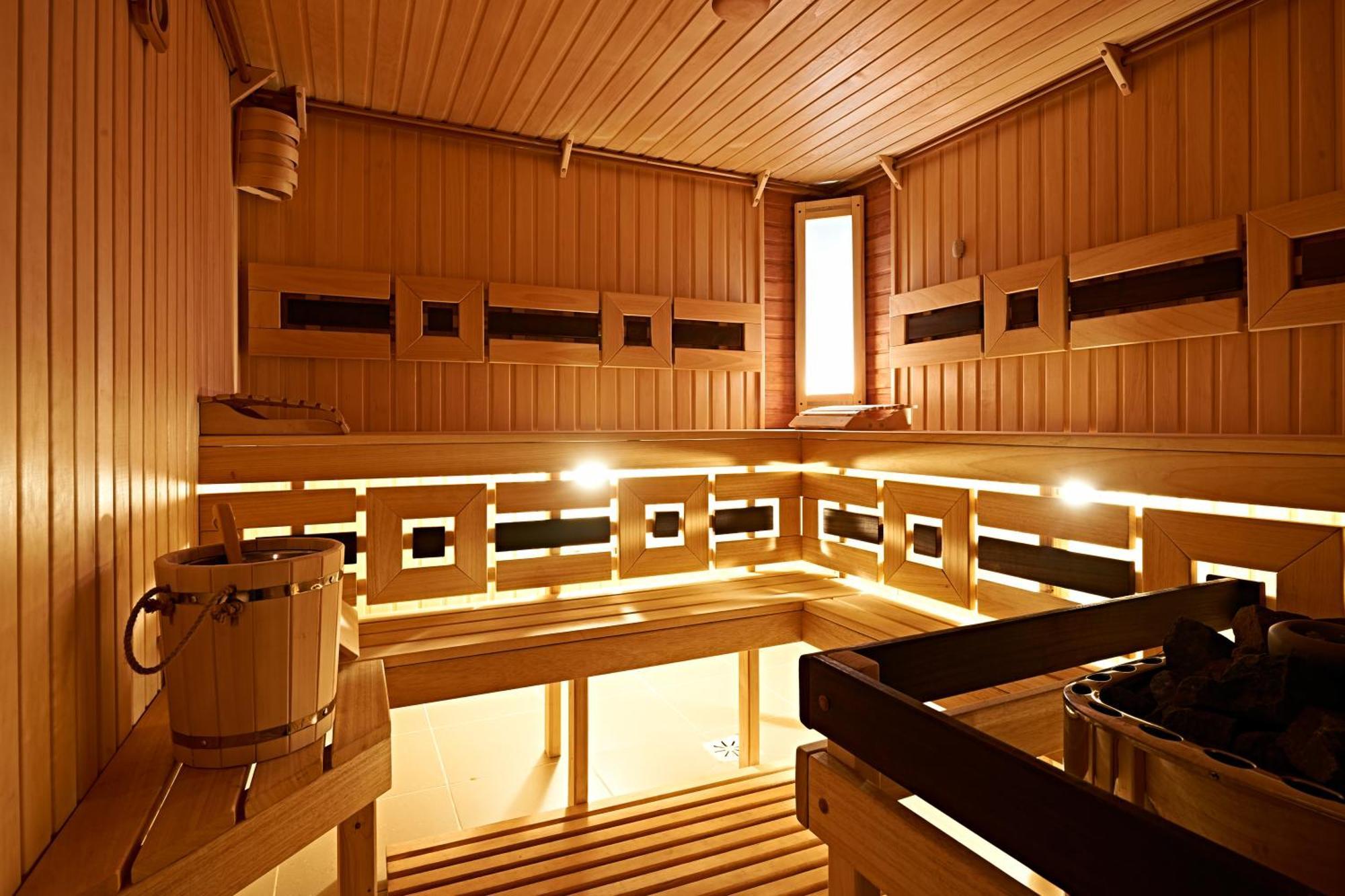 Boutique Hotel Buta Minsk Buitenkant foto A Finnish sauna