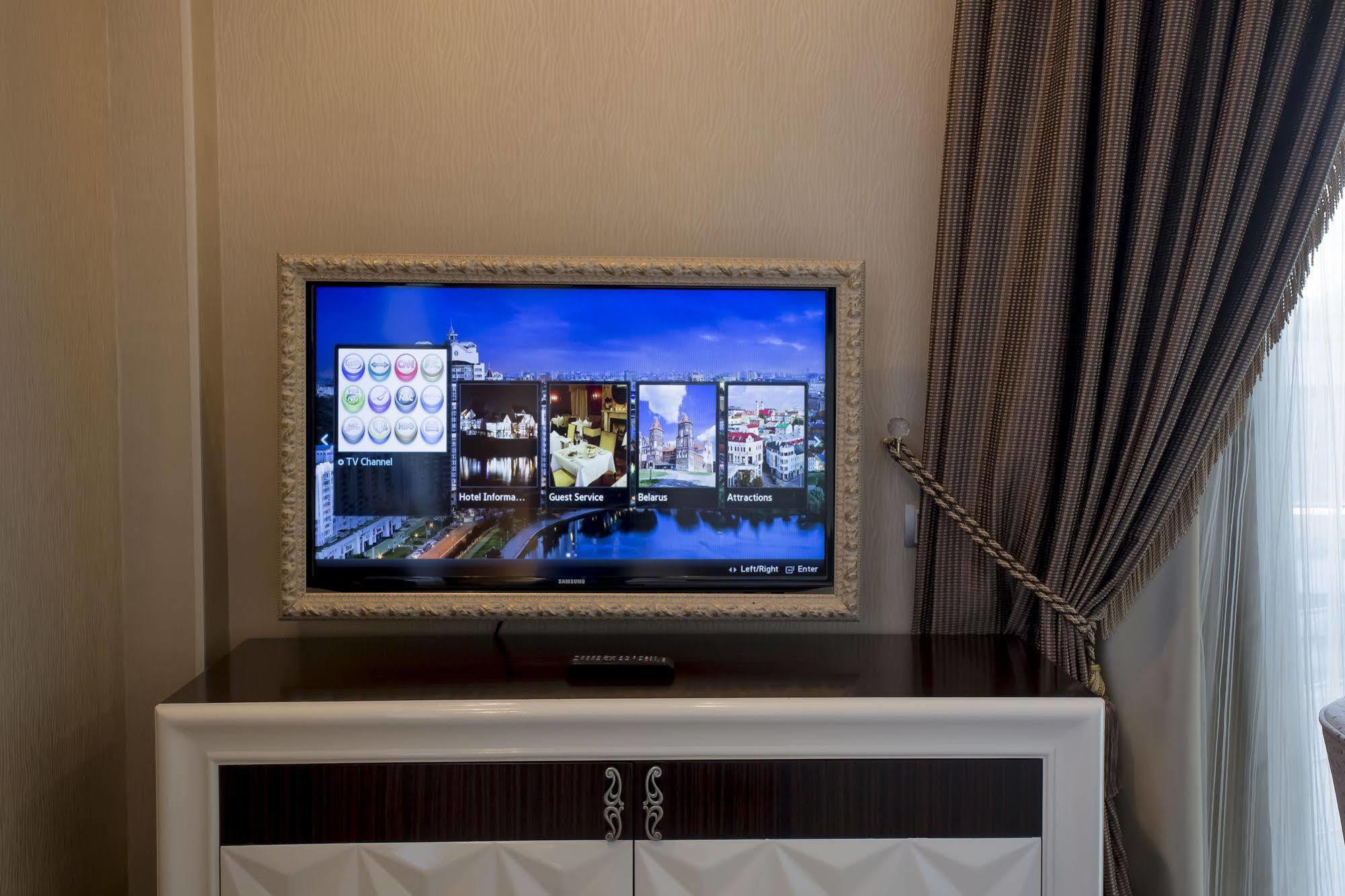 Boutique Hotel Buta Minsk Buitenkant foto A television set